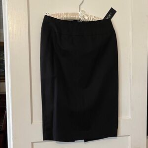 Lafayette 148 Classic Black Pencil Skirt never worn size 6 closet staple